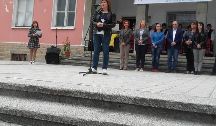  Кристина Сидорова присъства на Земляческа среща в село Гостилица